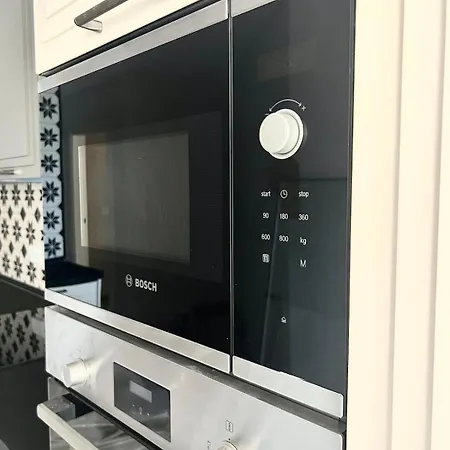 - 1 Bedroom Near The Sea!